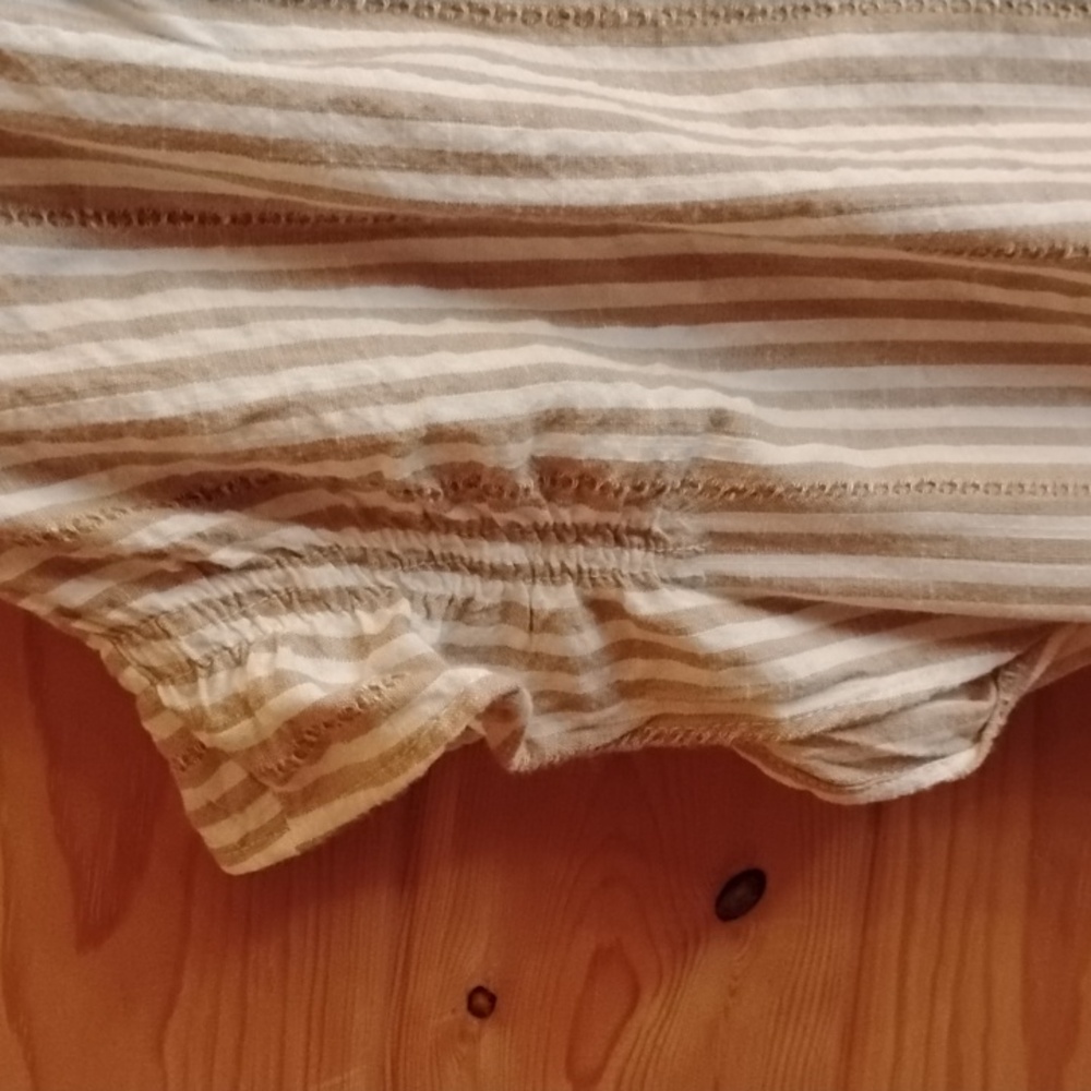 Large Striped Top - Picture 5 of 6